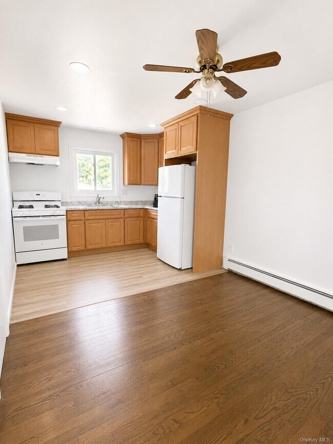Building Photo - 639 Wellwood Ave