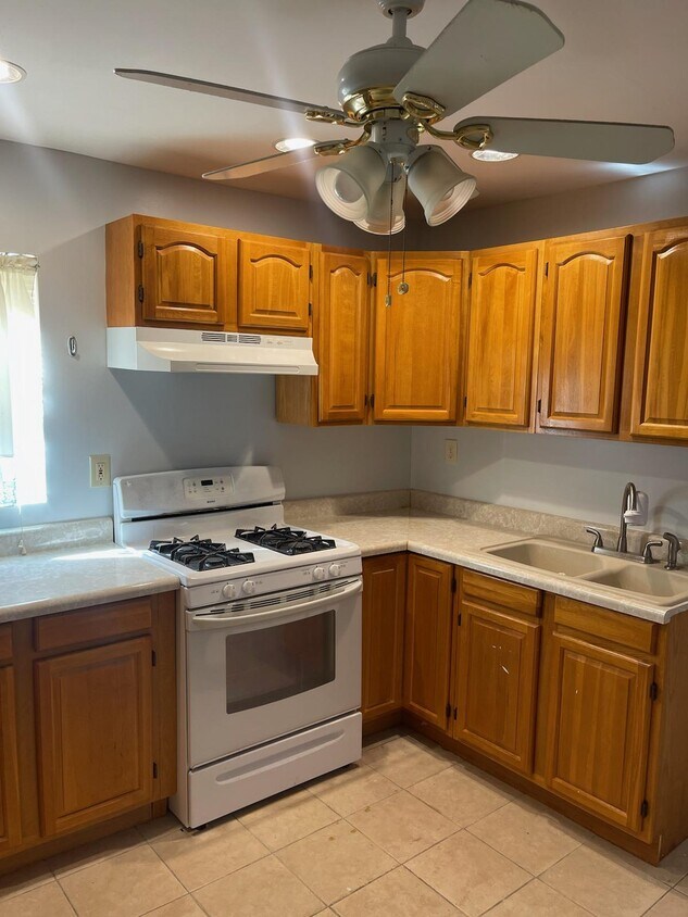 Foto principal - 250 S 20th St