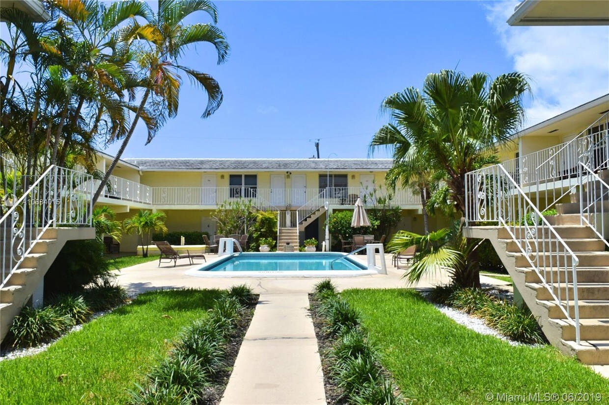 1012 SE 15th St Unit 111, Fort Lauderdale, FL 33316 Condo for Rent in