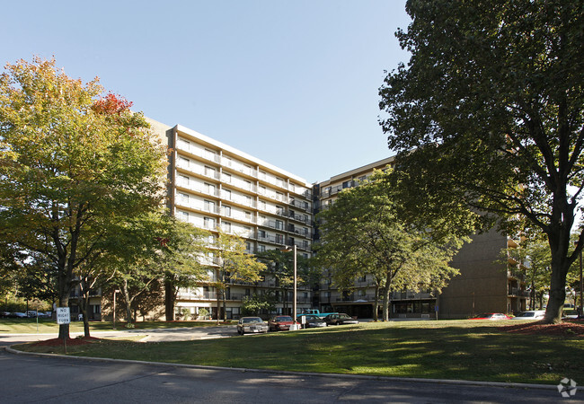 Building Photo - Burton Place