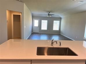 Foto del edificio - 252 Gallant Front Trl