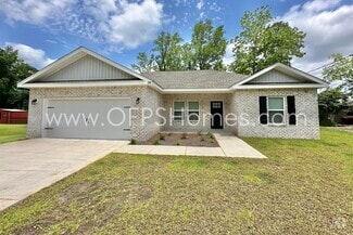 Building Photo - 188 Park Ln