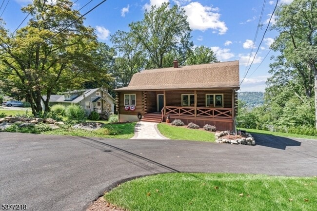 Building Photo - 378 Springbrook Trail