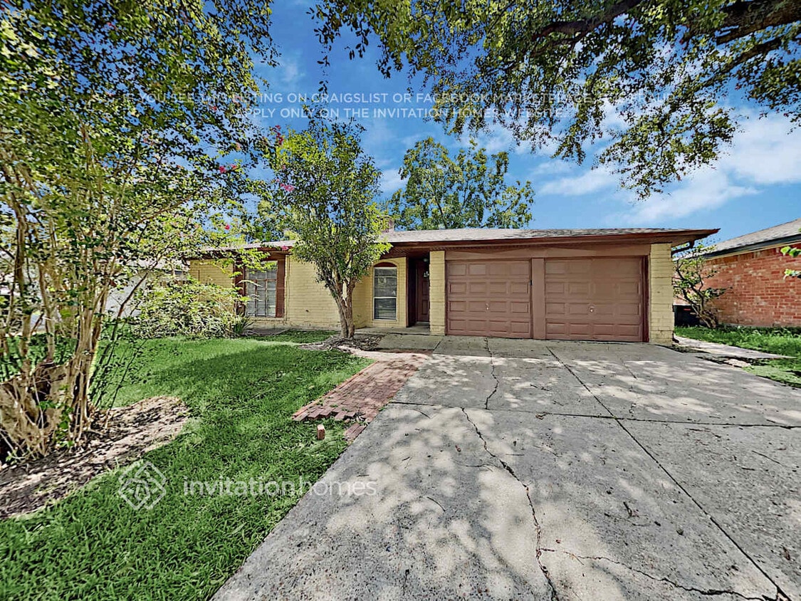 Foto principal - 8502 Avington Rd