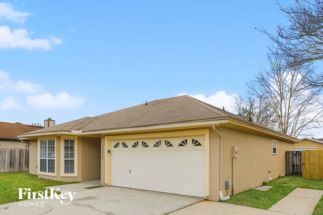 Building Photo - 8029 Swamp Flower Dr