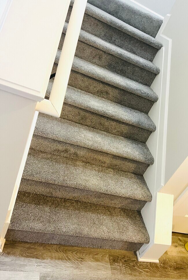 Foto del edificio - 245 Darbys Crossing Ct