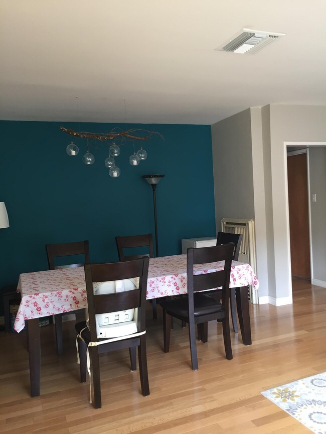 Dining Area (previous) - 4224 Jasmine Ave