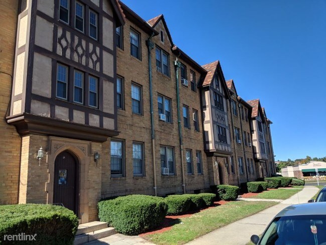 Building Photo - 1 br, 1 bath Apartment - 31 Vine st