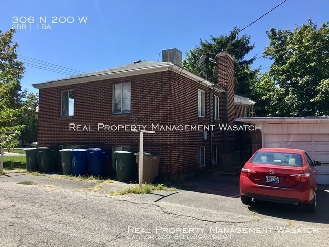Building Photo - Salt Lake City Duplex
