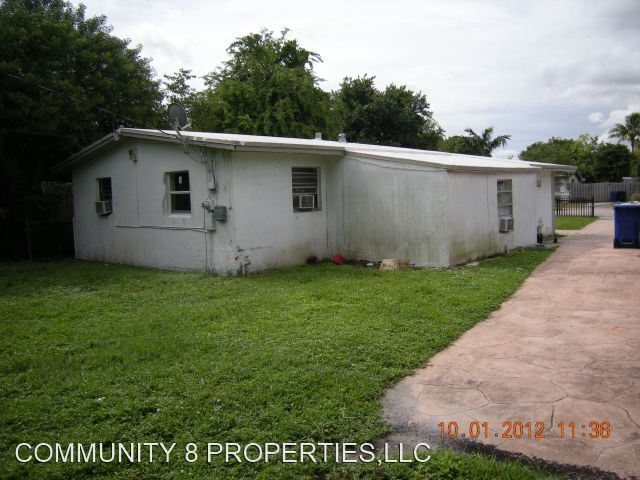 Building Photo - 4 br, 1 bath House - 1607 NW 15 TER