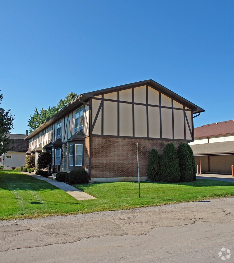 901 Shroyer Rd, Dayton, OH 45419 Apartments in Dayton, OH