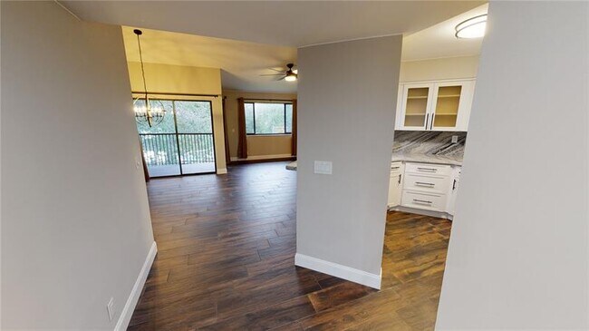 Foto del edificio - 8036 NW 15th Mnr