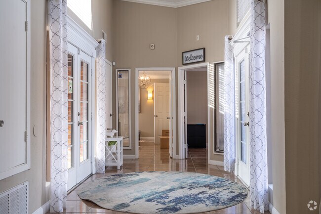 Oficina de arrendamiento - Dover Pointe