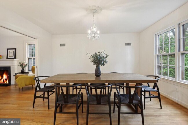 Foto del edificio - 6308 Lenox Rd