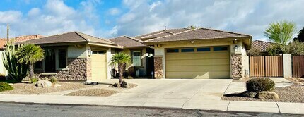 Building Photo - 372 W Aster Dr