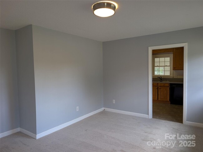 Foto del edificio - 155 Hamptons Cove Rd