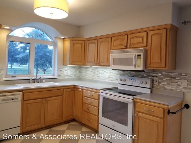 Foto del edificio - 4 br, 3 bath House - 537 Farewell Ave.