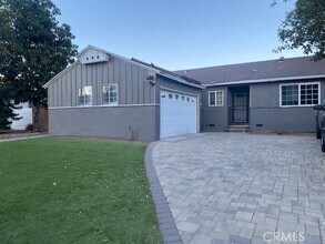 Building Photo - 10406 Orion Ave