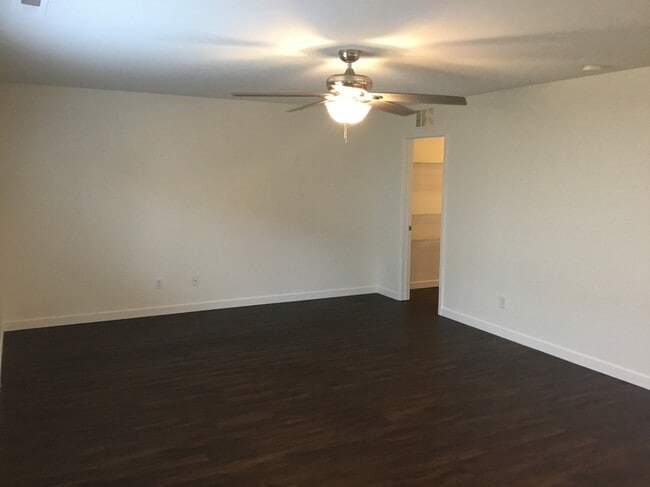 Building Photo - 14827 99th Way Southeast
