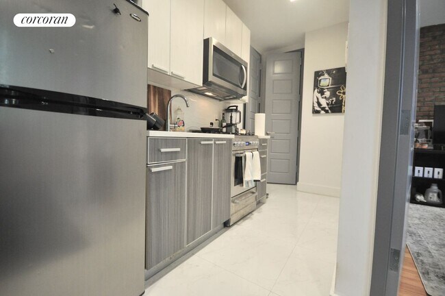 Foto del edificio - 119 Albany Ave