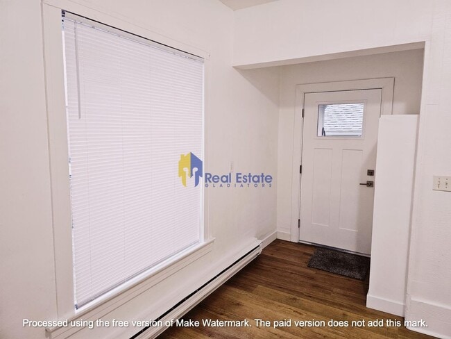 Building Photo - 3 Bed 1.5 Bath Pet Friendly Home in Monroe