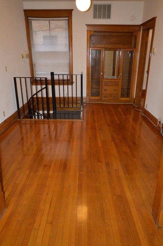 Foto del edificio - 3900 N. Greenview