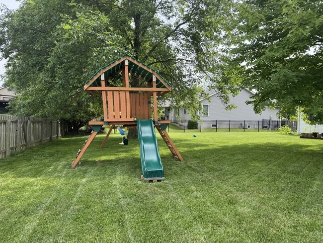 Building Photo - 2716 Stone Valley Dr
