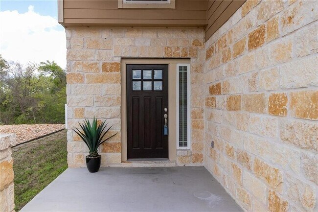 Foto del edificio - 1816 Mathers Mill Trail