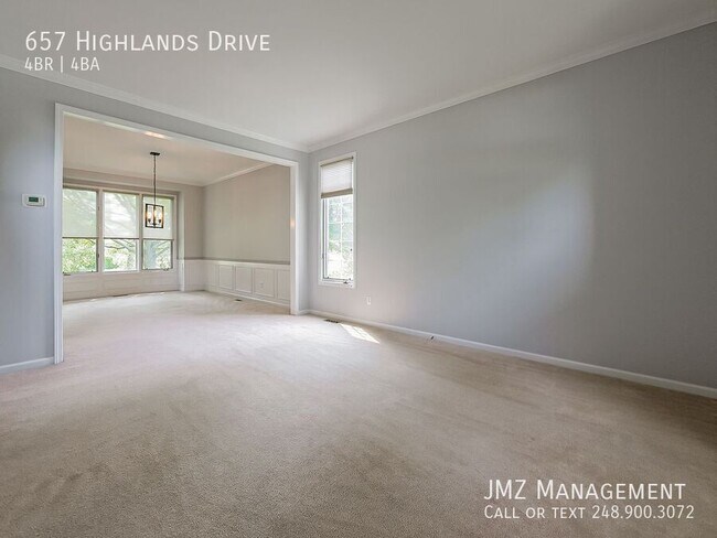 Foto del edificio - 657 Highlands Dr