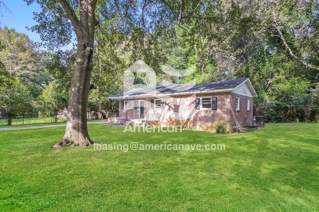 Building Photo - 928 Perry Dr