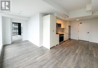 Building Photo - 1604 Charles St