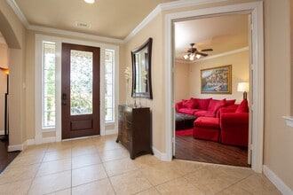 Building Photo - 162 W Hullwood Ct
