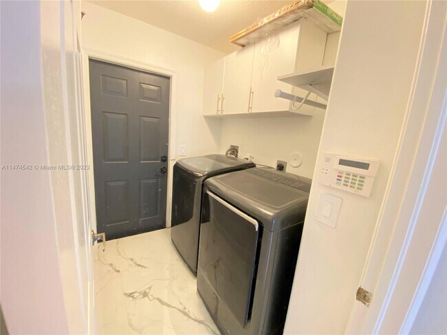 Foto del edificio - 5275 SW 34th Way