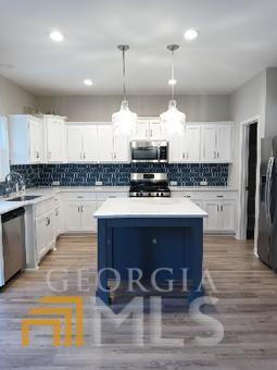 Foto del edificio - 260 Fenwick Farms Dr