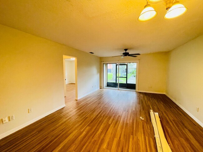Foto del edificio - Charming 1-bedroom, 1 bathroom condo in Wi...