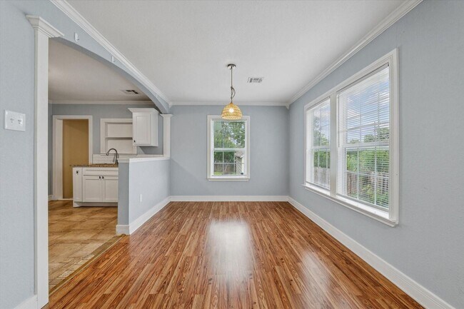 Foto del edificio - 2BR/1BA Home for Lease – Great Neighborhood