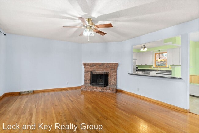 Building Photo - 3 br, 2.5 bath House - 826 Dunbar Cave Rd