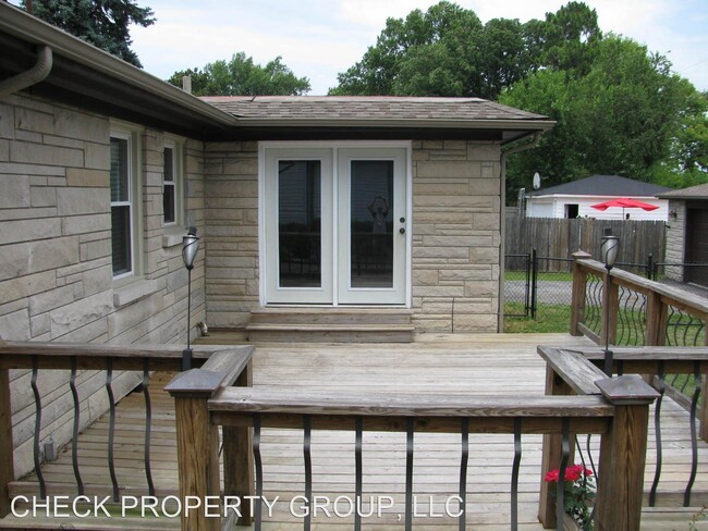Building Photo - 3 br, 1 bath House - 2813 Milburn Avenue