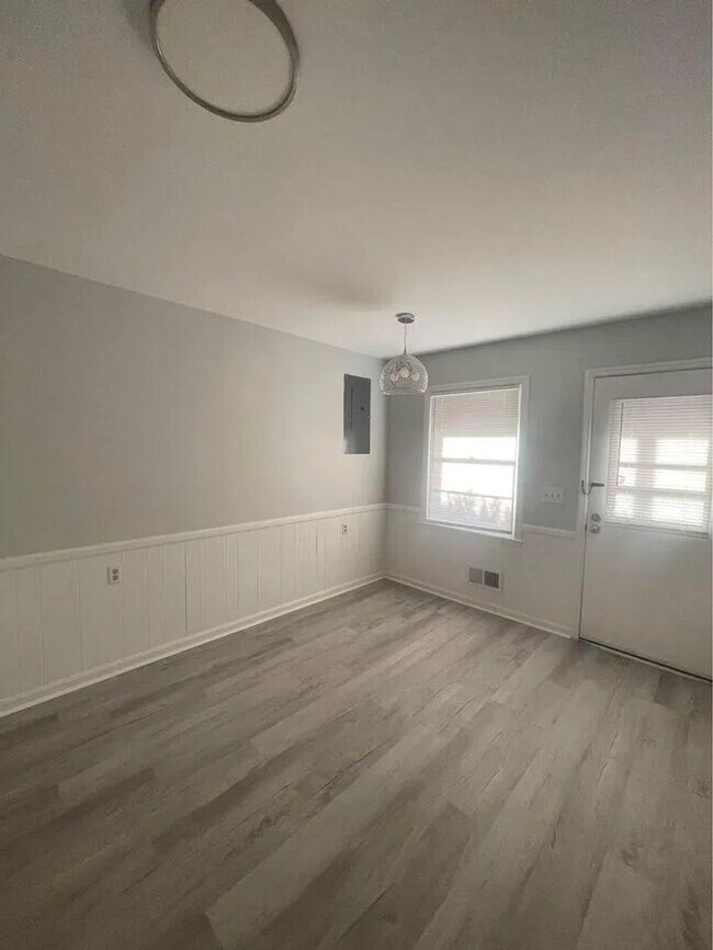 Foto del edificio - 304 S Marble St