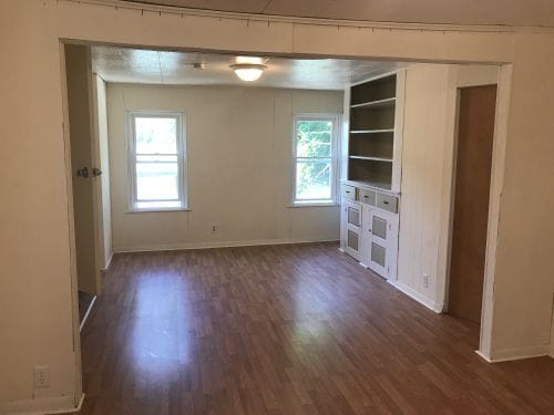 Building Photo - 43 W 4th St