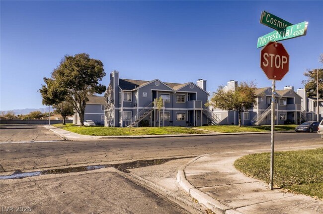 Foto del edificio - 1843 Cosmic Dr