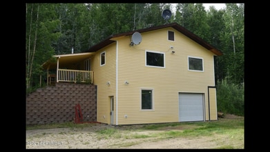 Building Photo - 2262 Cordes Dr