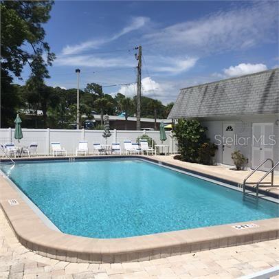 Building Photo - 1301 Cara Dr