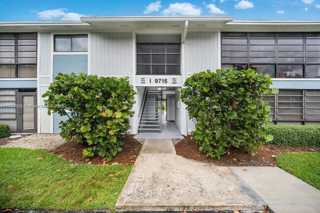 Foto del edificio - 9715 Hammocks Blvd