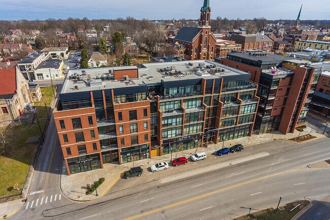 Foto del edificio - 525 W Main St