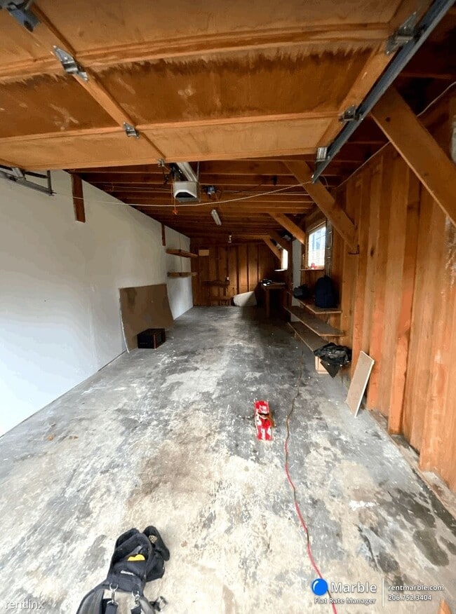 Building Photo - 2 br, 1 bath House - 17907 10th Ave NE Unit A