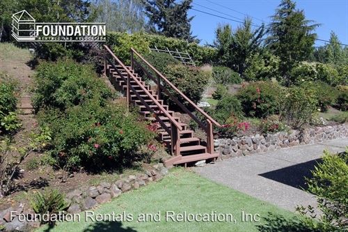Building Photo - 27 Azalea Dr