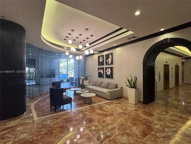 Foto del edificio - 3610 Yacht Club Dr