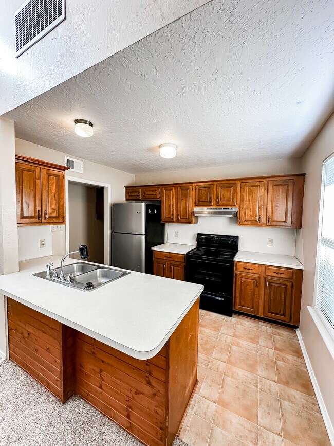 Foto del edificio - 6818 NW Willow Springs Dr