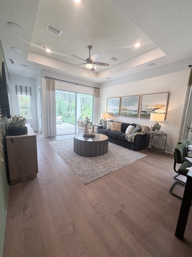 Building Photo - 47 Oak Breeze Dr